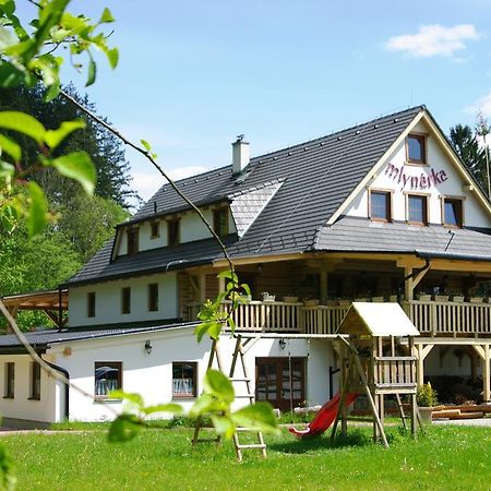 Penzion Mlynarka Rajecke Teplice Bagian luar foto
